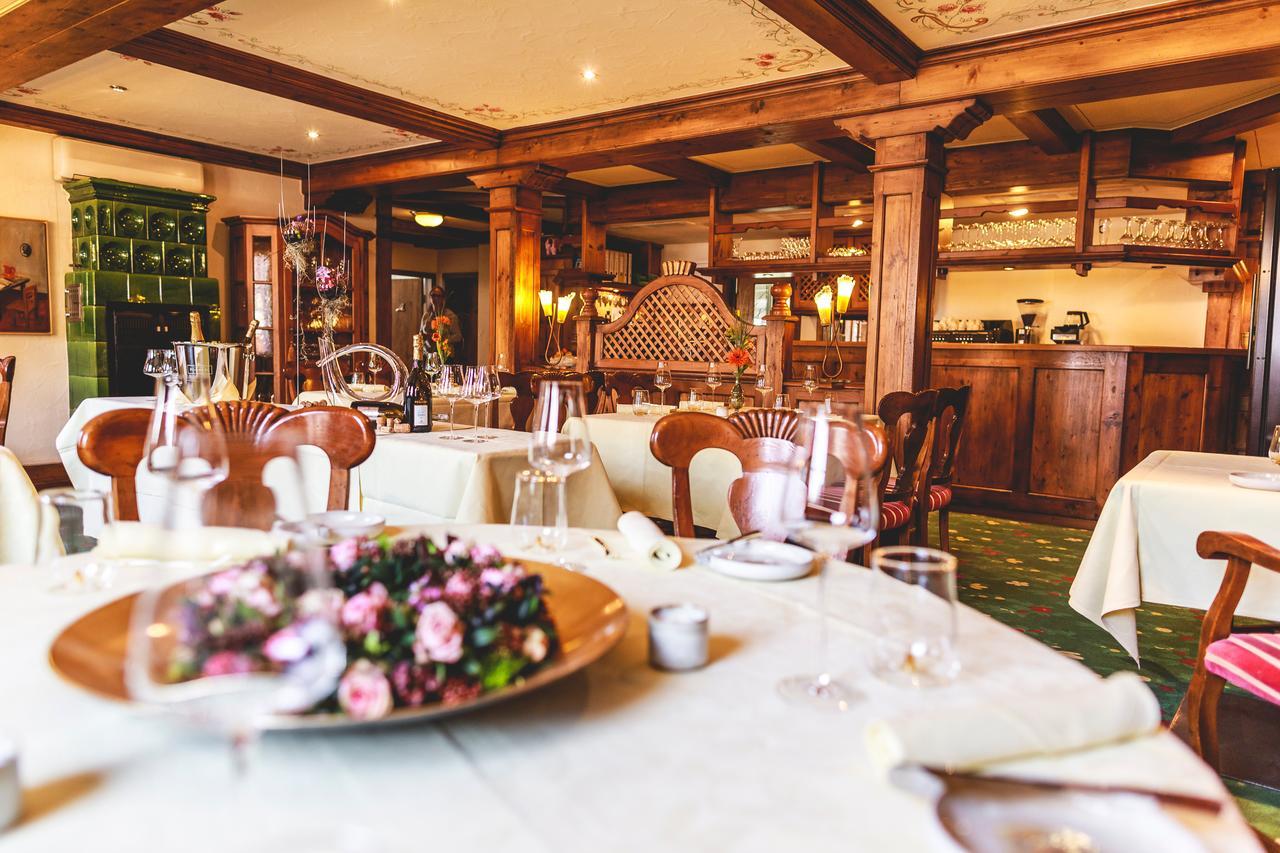 Hotel Loewen Еггенштайн-Леопольдсгафен Екстер'єр фото